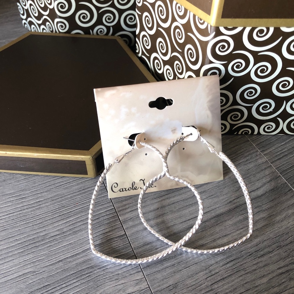 Elegant Silver Tone Heart Hoop Earrings